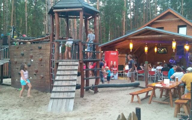 Dětský park s restaurací Jachta